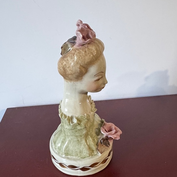 Cordey 1940s Porcelain Figurine Elegant Ceramic Bust with Pink Accents - Picture 9 of 11